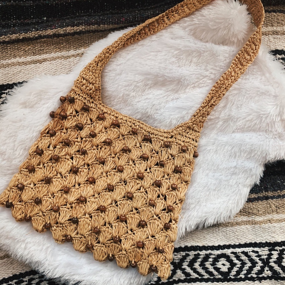 Woven straw purse